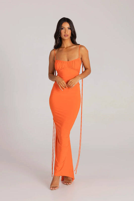 Alindra ™ | Backless Maxi Dress