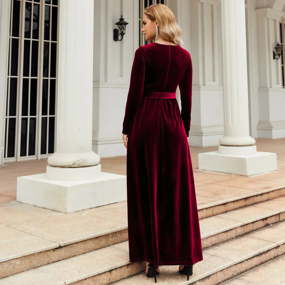 Dalia | Luxurious Velvet Gown